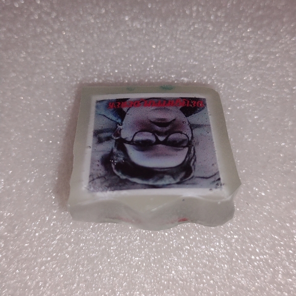 STRANGER THINGS 5 "DELIGHTFUL DEREK" 80'S GLOW ART PIN - Picture 10 of 11